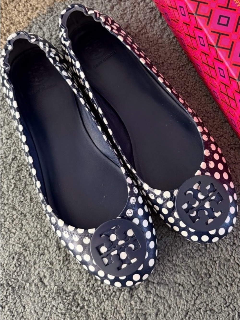 Tory Burch Minnie Travel Ballet Flats Navy Ivory Polka Dot Logo Size 9.5